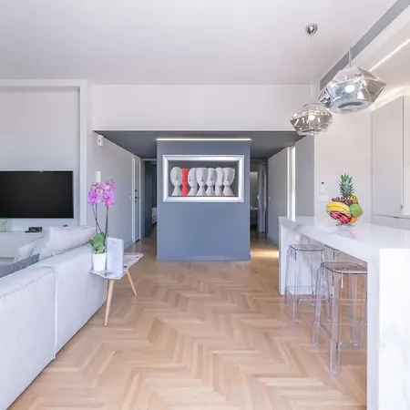 The Hostmaster Le Privilege Elegance Flat דירה